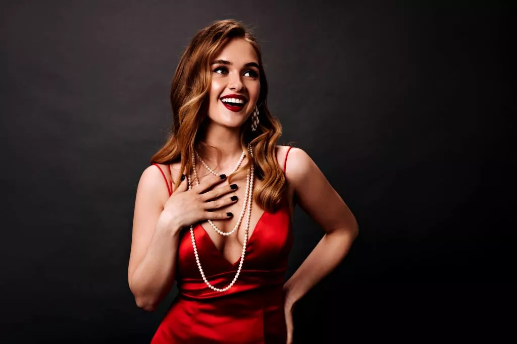 A common practice is to tip when the dealer changes after a session or when you What is the tipping etiquette for casinos?